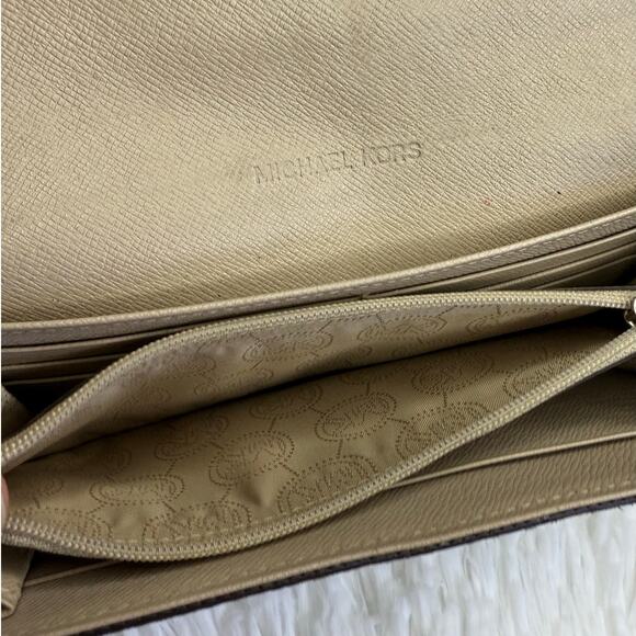 Michael Kors Snake Pattern Wallet - Picture 7 of 10